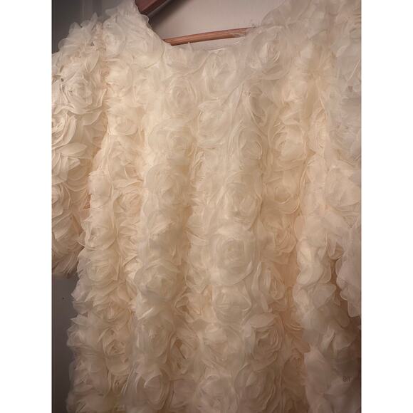 Le February Women’s Large Ivory 3D Rosette Mini Dress Puff Sleeve Bow Back NWT - Picture 6 of 12